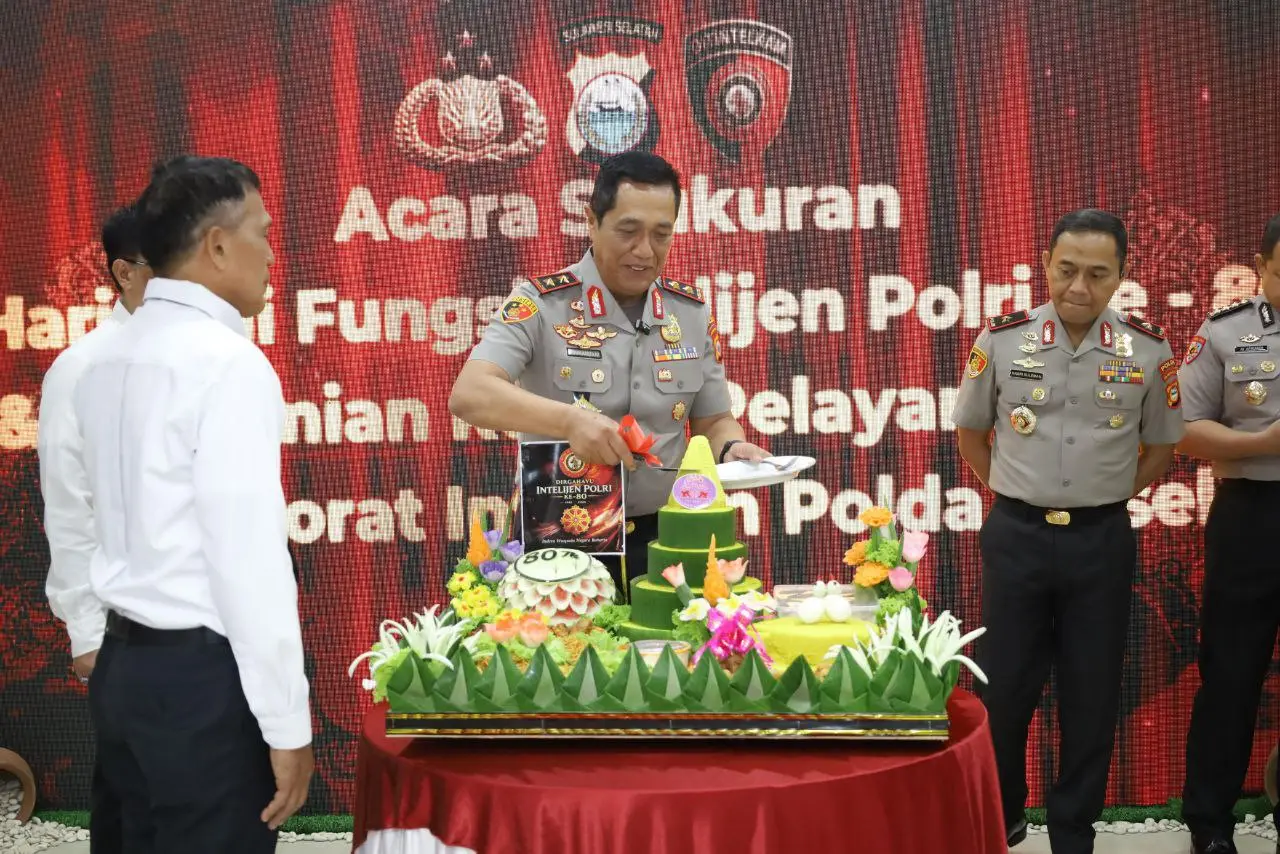 Kapolda Sulsel Hadiri Syukuran HUT ke-80 Intelijen Polri, Resmikan Ruang Pelayanan SKCK