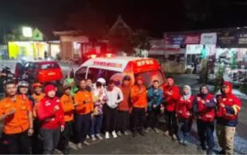 Banjir Bandang Sungai Jeneberang, BPBD Makassar Evakuasi 13 Warga Terjebak di Air Terjun Barayya