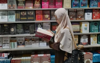 Fitri Suryani, S.Pd.