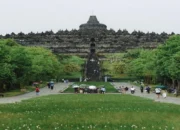 Pembatasan Kunjungan Candi Borobudur: Pilihan Tidak Populer yang Justru Menyelamatkan