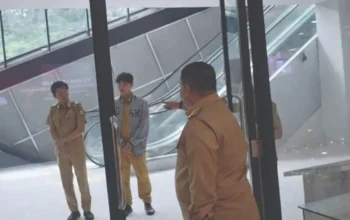 Sidak MPP, Munafri Arifuddin Tegur Pegawai Santai Saat Warga Antre Layanan