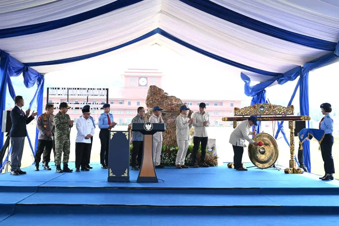 Presiden Prabowo Resmikan SMA Taruna Nusantara Malang, Tegaskan Sekolah Unggulan Kunci Cetak Pemimpin Antikorupsi