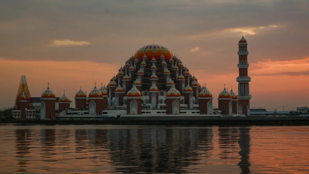 Masjid Kubah 99 Asmaul Husna