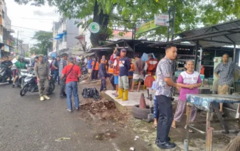 Kecamatan Ujung Pandang Tertibkan PK5 di Sawerigading Secara Humanis