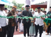 Bupati Paris Yasir Hadiri Peringatan Isra Mi’raj dan Resmikan Masjid Asmaul Husna di Kelara