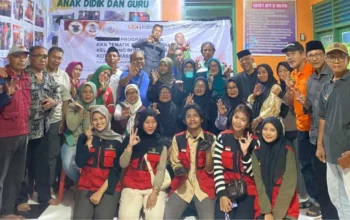 Mahasiswa KKN Unhas Gelar Sosialisasi dan Workshop Pembuatan Arang Briket Ramah Lingkungan di Biring Romang