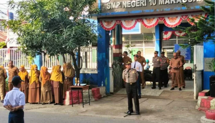 Police Go To School, Wakapolsek Bontoala Ingatkan Bahaya Narkoba dan Judi Online