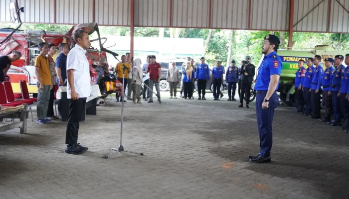 Begini Pesan Bupati Jeneponto saat Lepas Armada Damkar ke Tiap Kecamatan
