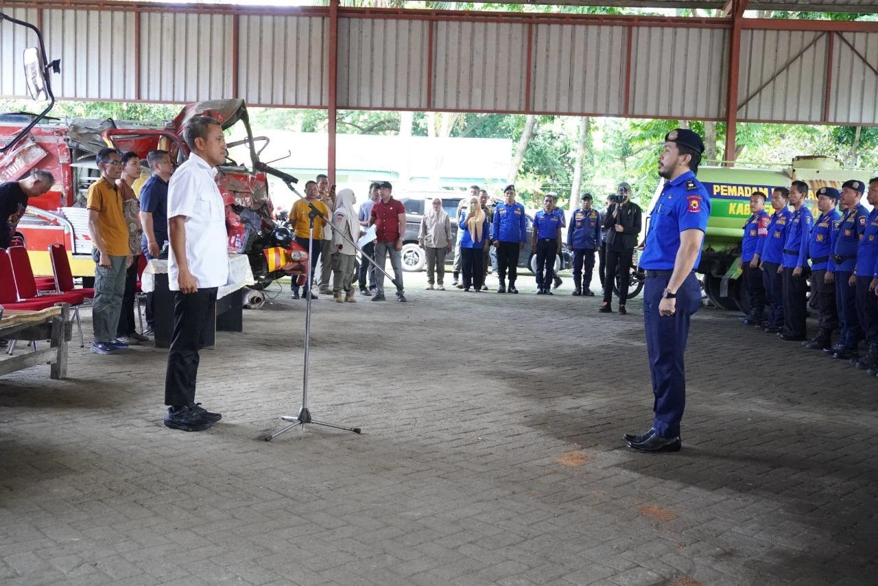Begini Pesan Bupati Jeneponto saat Lepas Armada Damkar ke Tiap Kecamatan