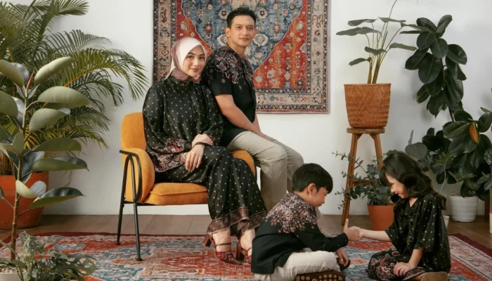 Sambut Ramadan, Manzone dan Minimal Rilis Koleksi Sarimbit Lebaran Bersama Rezky Aditya dan Citra Kirana