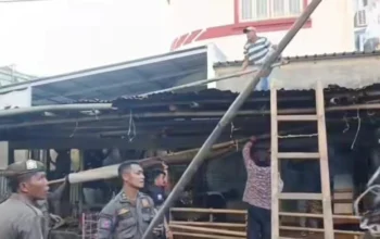 Pemkot Makassar Tertibkan Lapak Penjual Kambing di Jalan Lamuru, 7 Bangunan Dibongkar