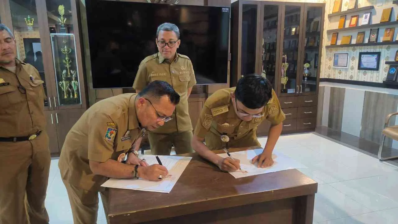 Camat Bangkala Jalankan Brand Ta’muri dan Program Pajokka, Uud Panca: Sejarah Itu Mahal 2 Camat Bangkala Jalankan Brand Ta’muri dan Program Pajokka, Uud Panca: Sejarah Itu Mahal