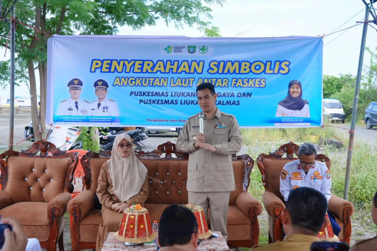 Bupati Pangkep Serahkan Dua Kapal Ambulans Laut untuk Maksimalkan Layanan Kesehatan Kepulauan