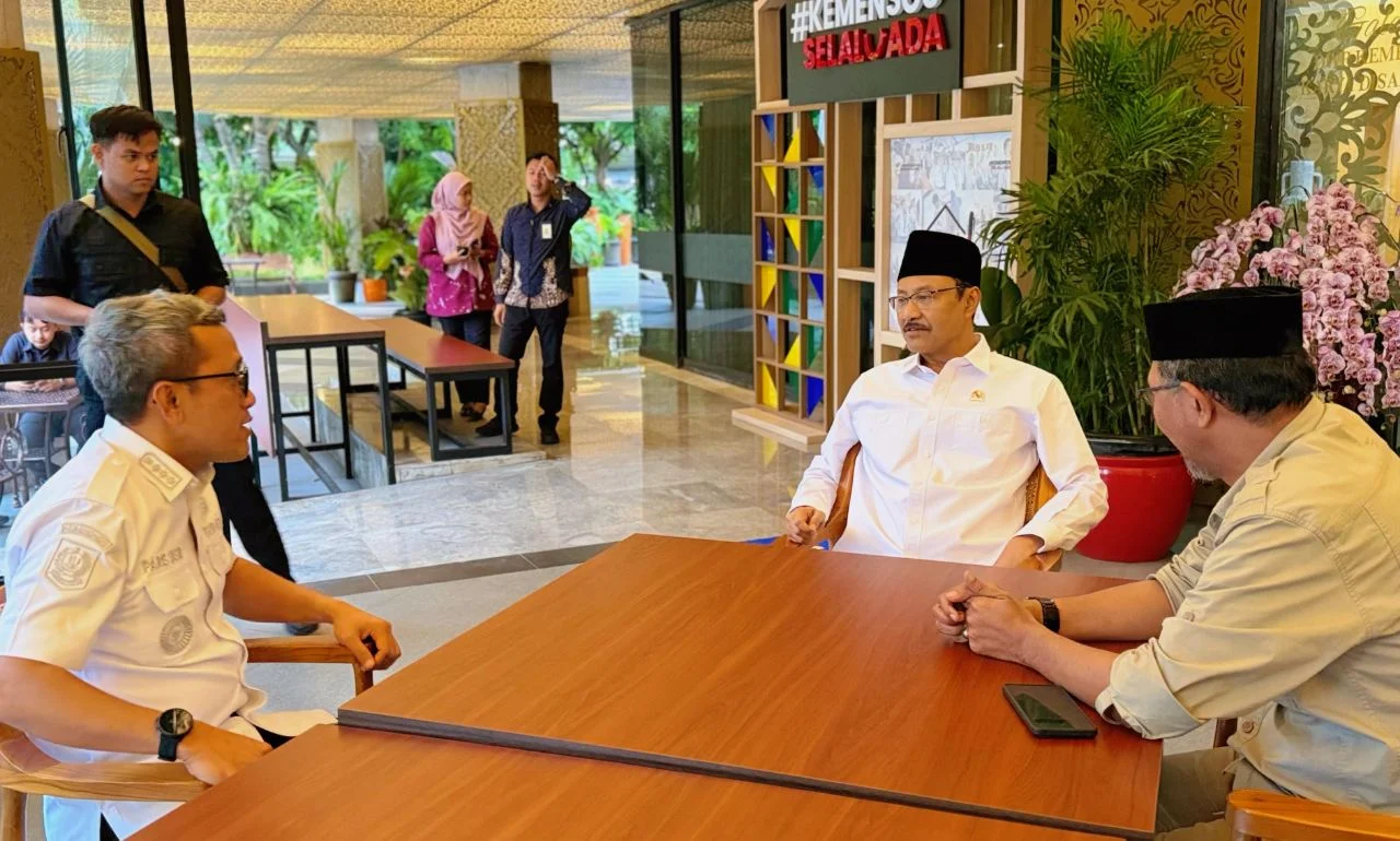 Bupati Paris Yasir Temui Mensos untuk Perjuangkan PBI BPJS Kesehatan dan Sekolah Rakyat di Jeneponto