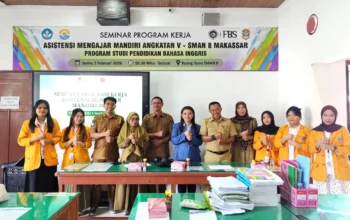 Mahasiswa AjarMi MBKM Gelar Seminar Program Kerja di SMAN 8 Makassar, Fokus Bahasa Inggris dan Persiapan UTBK