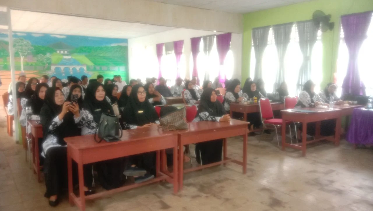 Administrasi Dana BOS Masuk Agenda Rakor, Pj Sekda & DPRD Jeneponto Turun ke Bontoramba 2 Administrasi Dana BOS Masuk Agenda Rakor, Pj Sekda & DPRD Jeneponto Turun ke Bontoramba