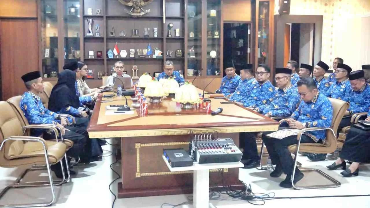 Tak Ada Lagi Mutasi Diam-diam, Bupati Jeneponto Resmi Aktifkan I-Mut dan PP Disiplin ASN 2 Tak Ada Lagi Mutasi Diam-diam, Bupati Jeneponto Resmi Aktifkan I-Mut dan PP Disiplin ASN