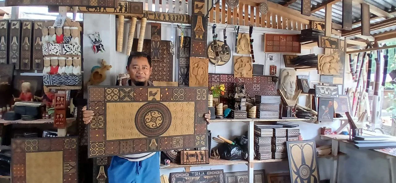 Dari Ke’te Kesu’ ke Dunia, Ukiran Toraja Mendunia di Tangan Dominikus Limbong