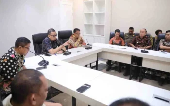 Pemkot Makassar Rencanakan Pengadaan HT untuk Lurah dan Camat Lewat Perubahan Anggaran