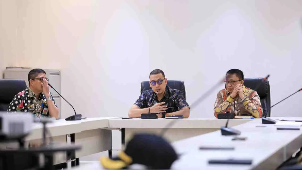 Pemkot Makassar Rencanakan Pengadaan HT untuk Lurah dan Camat Lewat Perubahan Anggaran