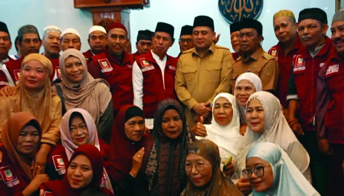 Safari Ramadan di Biring Romang Manggala, Wali Kota Makassar Ajak Masjid Jadi Pusat Pembinaan Umat