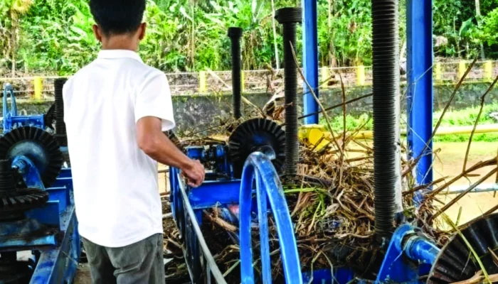 Bendungan Leko Pancing Tersumbat Sampah, Distribusi Air PDAM Makassar Terganggu