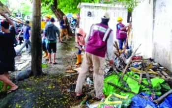 Pasca Penertiban PKL, Kecamatan Mariso Bersihkan 96 Lapak dan Normalisasi Drainase 5 mariso1