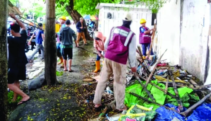 Pasca Penertiban PKL, Kecamatan Mariso Bersihkan 96 Lapak dan Normalisasi Drainase