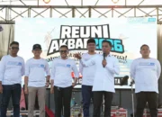 Bupati Syaharuddin Alrif Hadiri Reuni Alumni SMA 1 Pangsid Angkatan 2003 di Monumen Ganggawa Sidrap