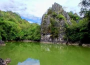 Danau Limbong, Oase Hijau di Pelukan Tebing Karst Toraja Utara