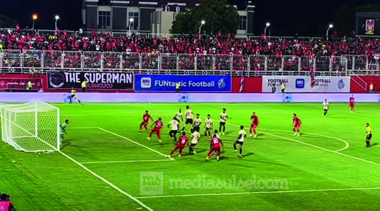 Klasemen BRI Liga 1 Memanas: Persib, Borneo, dan Persija Saling Sikut di Puncak, PSM Terpuruk di Papan Bawah