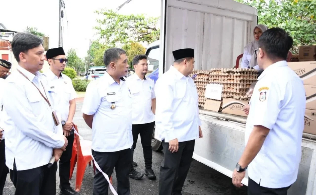 Jelang Lebaran, Munafri Turun Langsung Pantau Pasar Murah di Makassar: Beras 5 Kg Rp57 Ribu