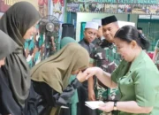 Dandim dan Ketua Persit KCK Cabang XXXIII Kodim 1425/Jeneponto Santuni Santri Tahfidz