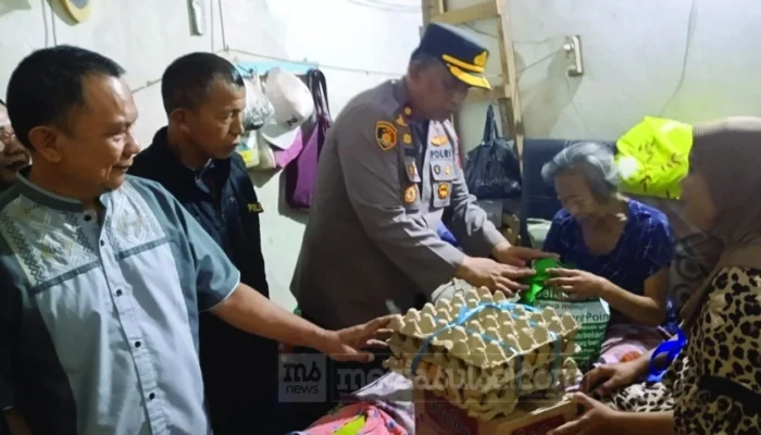 Polisi Turun Tangan! Kapolsek Manggala Kunjungi Ibu Sakit yang Hidup Sebatang Kara di Borong