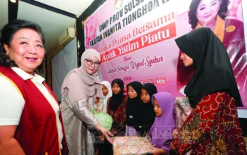 DWP Sulsel dan IWATI Berbagi Berkah Ramadan, 100 Anak Yatim Buka Puasa Bersama di Makassar 4 DWP Sulsel dan IWATI Berbagi Berkah Ramadan, 100 Anak Yatim Buka Puasa Bersama di Makassar