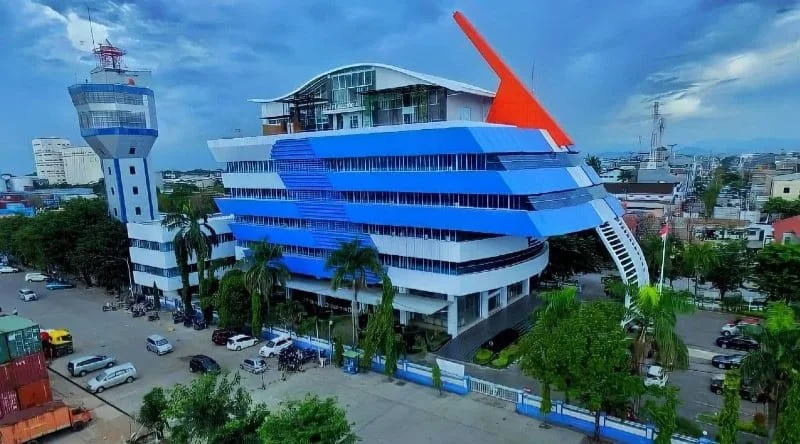 308.473 Penumpang Padati Pelindo Regional 4, Balikpapan Terbanyak Jelang Lebaran