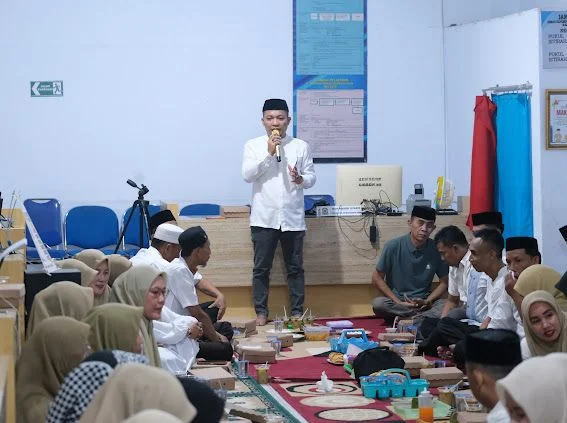 Disdukcapil Jeneponto Buka Puasa Bersama Seluruh Staf di Penghujung Ramadhan, Ini Pesan Mustaufiq
