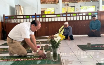 Dr John Palinggi Ajak Jadikan Momentum Idul Fitri untuk Tebar Kebaikan Antar Sesama 5 Dr John Palinggi Ajak Jadikan Momentum Idul Fitri untuk Tebar Kebaikan Antar Sesama