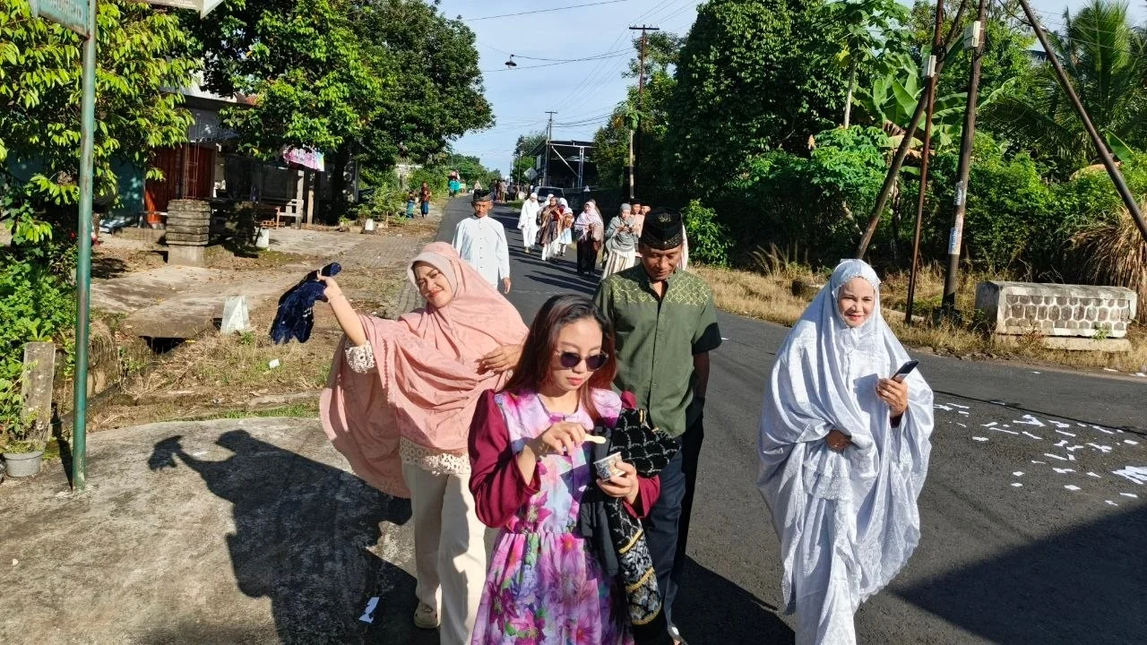 Salat Id di Blitar, Pemred Mediasulsel.com Manfaatkan Momen Lebaran untuk Silaturahmi dan Reuni Keluarga