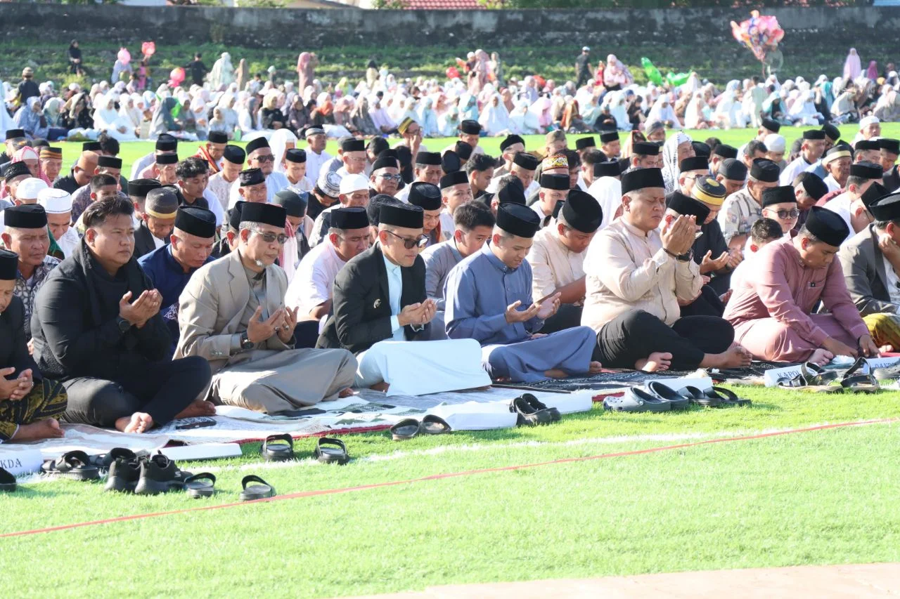 Ini Pesan Bupati Jeneponto di Perayaan Shalat Idul Fitri 1447 H bersama Masyarakat di Stadion Mini Turatea 2 Ini Pesan Bupati Jeneponto di Perayaan Shalat Idul Fitri 1447 H bersama Masyarakat di Stadion Mini Turatea