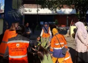 Camat Ujung Pandang Pimpin Jumat Bersih di Kantor Kecamatan