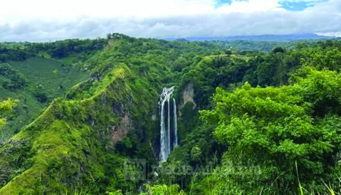 Bukit Bossolo Jeneponto, Spot Ngabuburit Favorit dengan Panorama Hijau dan Sunset Memikat