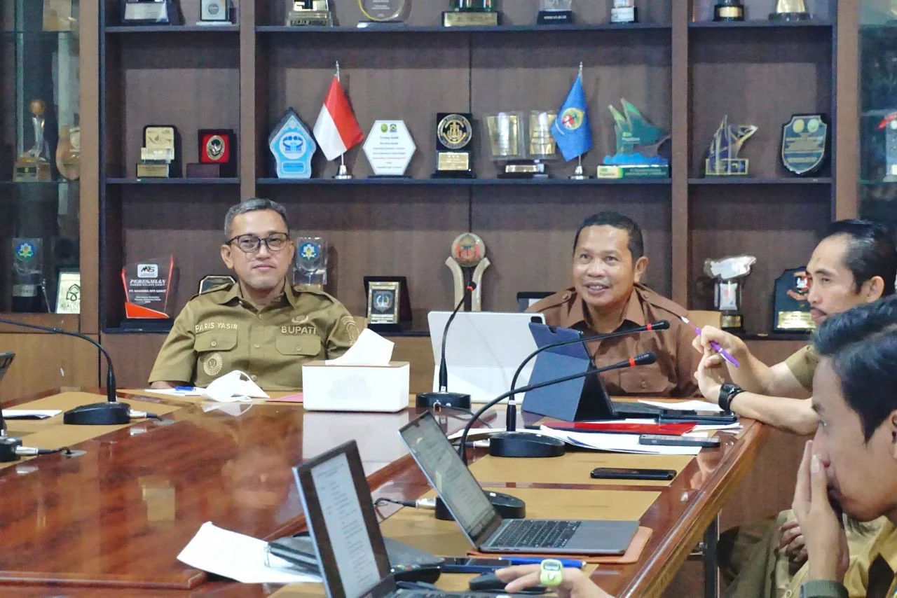 Bupati Paris Yasir Pimpin Rapat Persiapan Pelaporan Program Strategis Nasional 2026