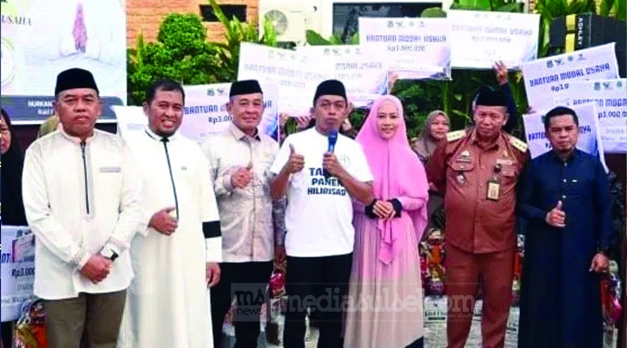 Bupati Sidrap Serahkan Bantuan UMKM dan Sembako Saat Bukber di Kediaman Anggota DPRD Bahrul Appas