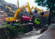 Longsor Gunungan Sampah Bantargebang Telan 7 Nyawa, Korban Terakhir Ditemukan Tim SAR