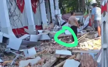 Gempa Dahsyat 7,6 SR Guncang Manado, Satu Lansia Tewas Tertimpa Bangunan 3 Gempa Dahsyat 7,6 SR Guncang Manado, Satu Lansia Tewas Tertimpa Bangunan
