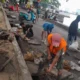 Camat Ujung Pandang Turun Langsung Benahi Kebersihan Pantai Losari