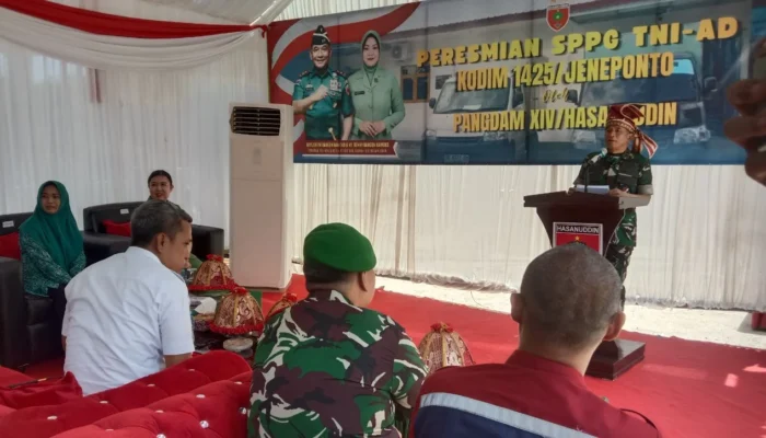 Pangdam Mayjen TNI Bangun Nawoko Resmikan Dapur SPPG TNI AD di Kodim 1425 Jeneponto: Alhamdulillah Bisa Injakkan Kaki di Tanah Leluhur Istri Saya