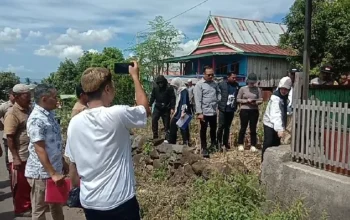 Tanah Milik Kades Gantarang Diduga Diklaim Adik Kandungnya, PN Jeneponto Turun Tangan Lakukan Pengukuran Batas Objek Sengketa 6 Tanah Milik Kades Gantarang Diduga Diklaim Adik Kandungnya, PN Jeneponto Turun Tangan Lakukan Pengukuran Batas Objek Sengketa