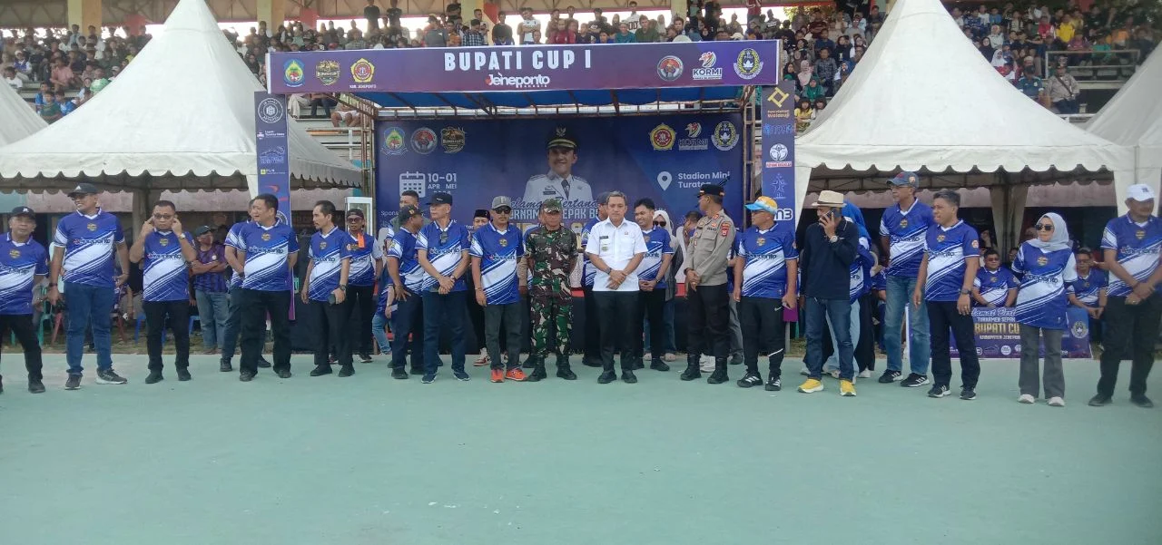 Bupati Jeneponto Buka Turnamen Bupati Cup I, Ketua Panitia Muh. Risqan Paris Harap Lewat Turnamen Ini Cetak Atlit Berprestasi